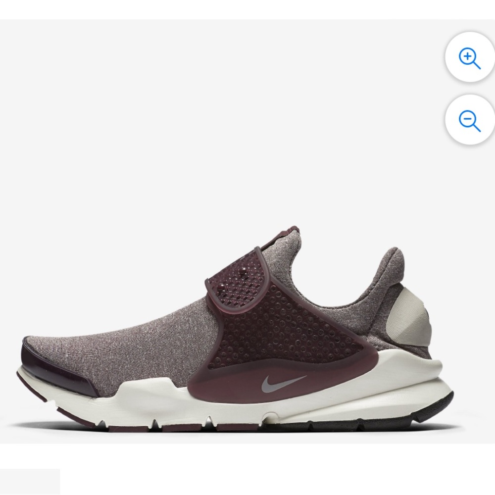 Nike sock dart